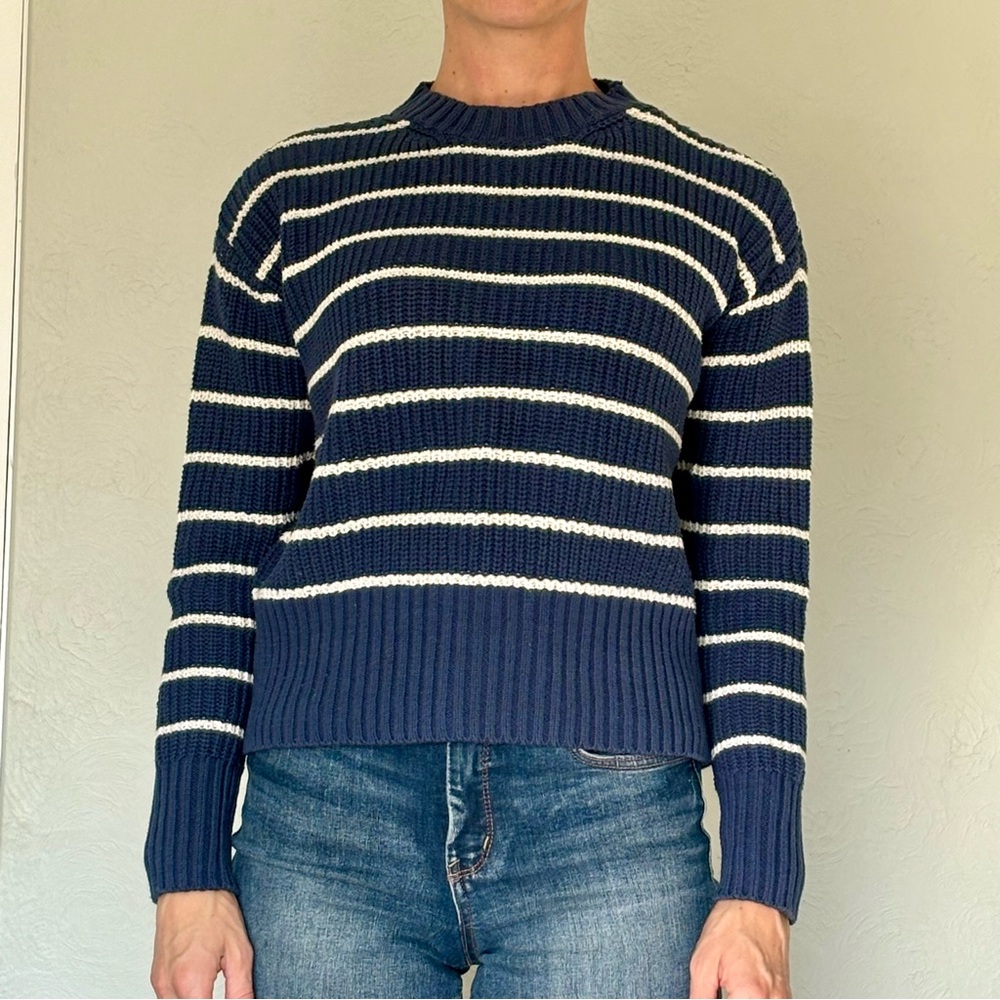 Blue and white striped sweater, cableknit and super comfy!